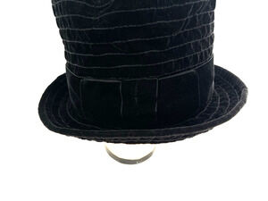 JACQUES LE CORRE PARIS BLACK VELVET HAT SIZE M, NEW WITH TAGS, MADE IN FRANCE